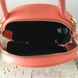 Street Level Bags - 🌸CORAL FAUX LEATHER CIRCLE CROSSBODY BAG Street Level Bags - 🌸CORAL FAUX LEATHER CIRCLE CROSSBODY BAG